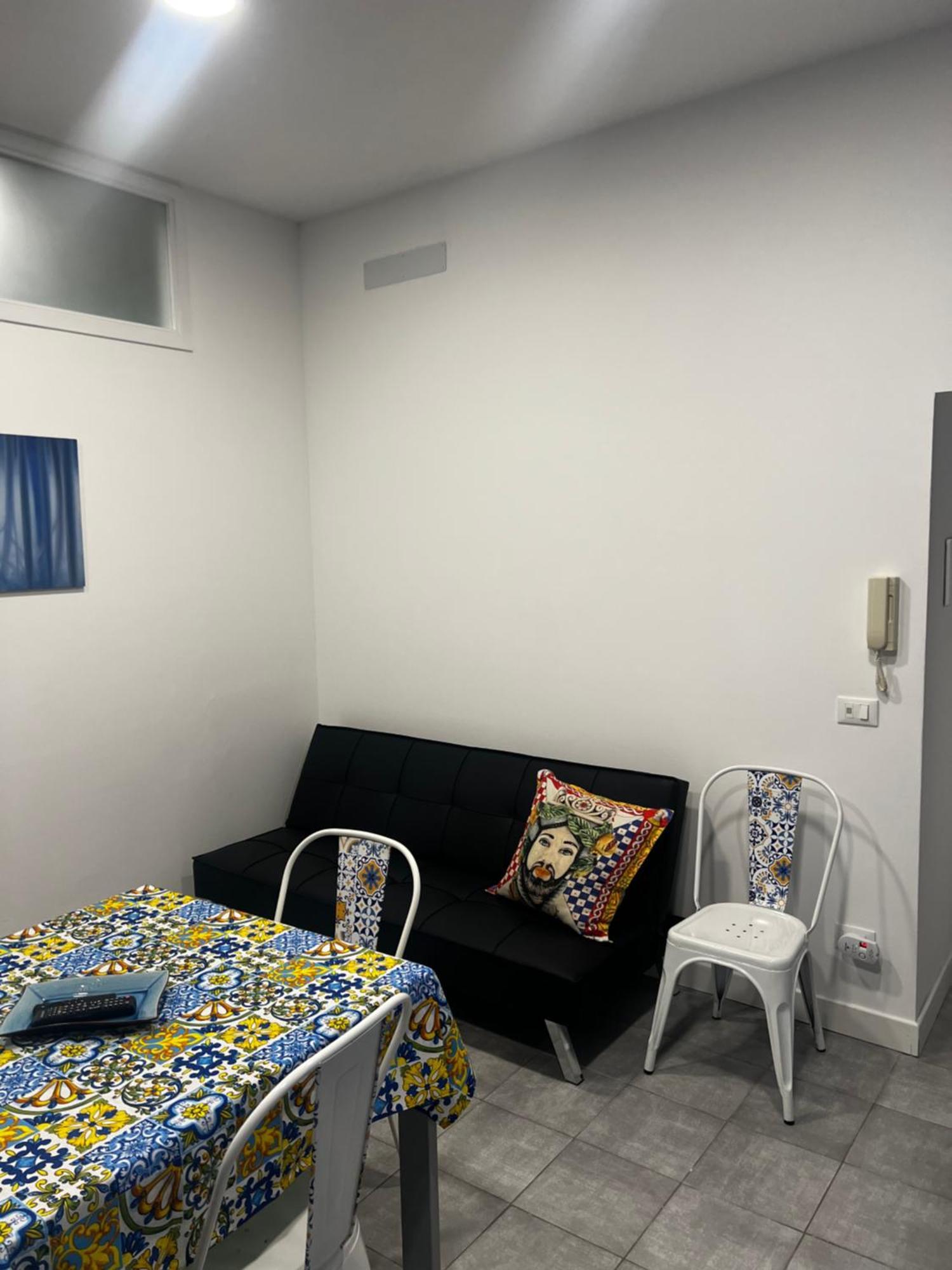 Maqueda Vibes Appartement Palermo Buitenkant foto